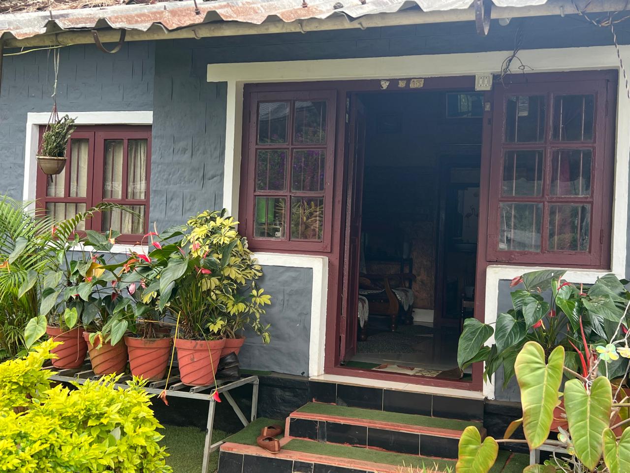 Munnar Town House - Beautiful Hill Station Stay